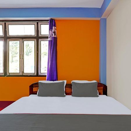 Capital O Basera Resort Padamchen Zewnętrze zdjęcie